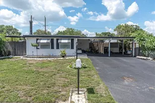 3227 48th Ave N, Saint Petersburg, FL 33714 - Photo 1