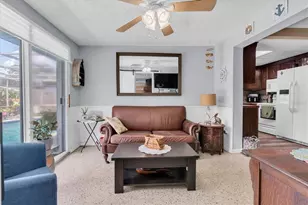 3227 48th Ave N, Saint Petersburg, FL 33714 - Photo 25