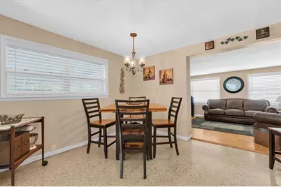 3227 48th Avenue N, Saint Petersburg, FL 33714 - Photo 7