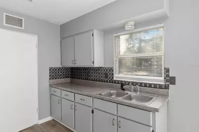 2821 NE 17th Ter, Gainesville, FL 32609 - Photo 13