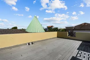 2419 Victoria Gardens Ln, Tampa, FL 33609 - Photo 39
