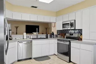 13323 Steves Ct, Spring Hill, FL 34609 - Photo 11