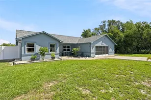 13323 Steves Ct, Spring Hill, FL 34609 - Photo 3