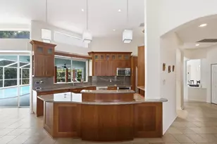 18621 Avenue Capri, Lutz, FL 33558 - Photo 17