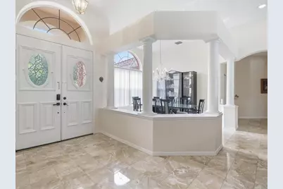 18621 Avenue Capri, Lutz, FL 33558 - Photo 9