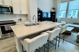 2317 Lindstrom St, Sarasota, FL 34237 - Photo 15