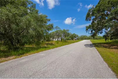 10446 Scenic Lake Drive, Weeki Wachee, FL 34613 - Photo 17