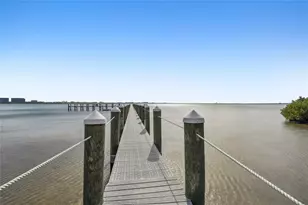 5211 Bay Club Cir, Tampa, FL 33607 - Photo 27