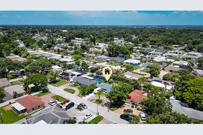 9735 50th Avenue N, Madeira Beach, FL 33708 - Photo 5