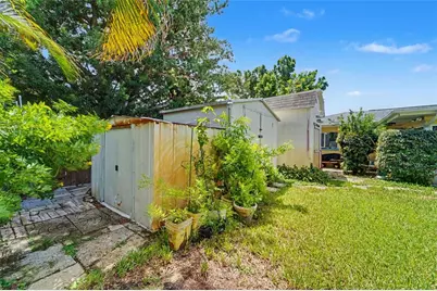 9735 50th Avenue N, Madeira Beach, FL 33708 - Photo 31