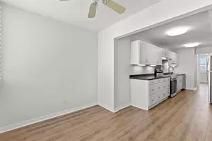 4890 Bay St NE, Saint Petersburg, FL 33703 - Photo 13