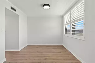 4890 Bay St NE, Saint Petersburg, FL 33703 - Photo 7