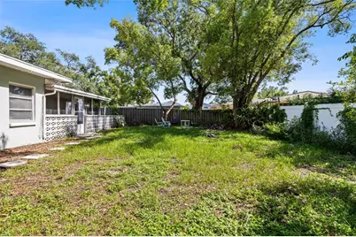 206 N Gunlock Avenue, Tampa, FL 33609 - Photo 35