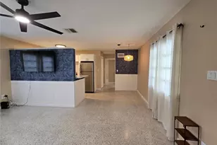 5712 Dartmouth Ave N, Saint Petersburg, FL 33710 - Photo 5