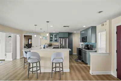 6360 2nd Palm Point, Saint Petersburg, FL 33706 - Photo 13