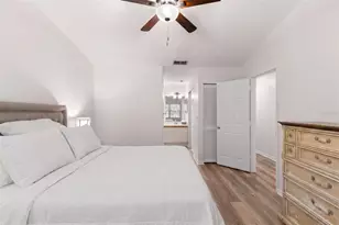 500 Santa Cruz Pl NE, Saint Petersburg, FL 33703 - Photo 15