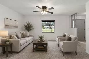 37216 Orange Blossom Ln, Dade City, FL 33525 - Photo 3