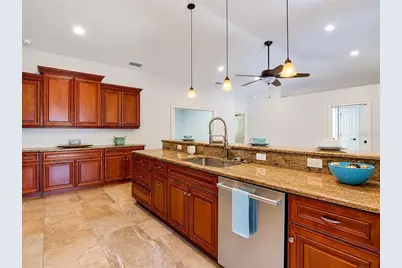 4113 Hollow Hill Dr, Tampa, FL 33624 - Photo 11