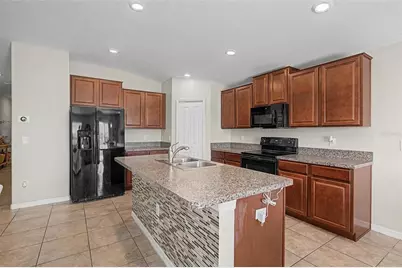9625 Sage Creek Drive, Ruskin, FL 33573 - Photo 5