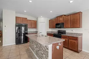 9625 Sage Creek Dr, Ruskin, FL 33573 - Photo 5