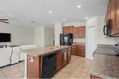 9625 Sage Creek Drive, Ruskin, FL 33573 - Photo 9