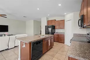 9625 Sage Creek Dr, Ruskin, FL 33573 - Photo 9