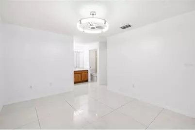 10001 Florence Avenue N, Tampa, FL 33612 - Photo 21