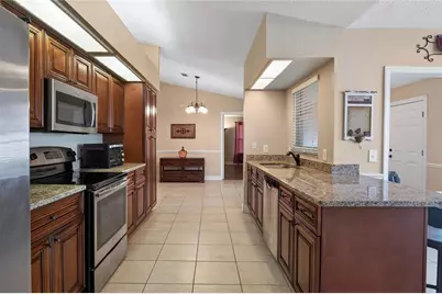 3210 Thoroughbred Loop, Lakeland, FL 33811 - Photo 9