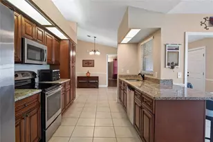 3210 Thoroughbred Loop, Lakeland, FL 33811 - Photo 9