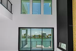 43 Dolphin Dr, Treasure Island, FL 33706 - Photo 15