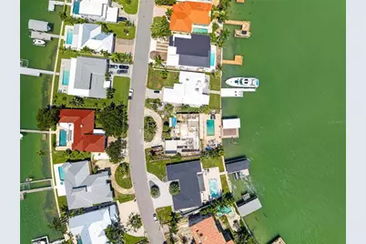 246 Bayside Drive, Clearwater Beach, FL 33767 - Photo 35