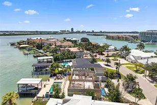 246 Bayside Dr, Clearwater Beach, FL 33767 - Photo 21
