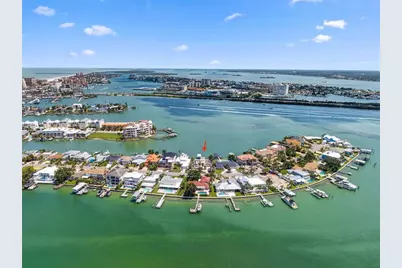 246 Bayside Drive, Clearwater Beach, FL 33767 - Photo 43