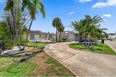 246 Bayside Drive, Clearwater Beach, FL 33767 - Photo 3