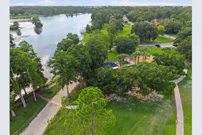 609 W River Drive, Tampa, FL 33617 - Photo 47