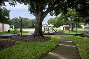 12408 Riverglen Dr, Riverview, FL 33569 - Photo 57
