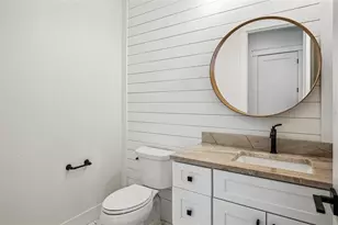 3819 71st St N, Saint Petersburg, FL 33709 - Photo 11