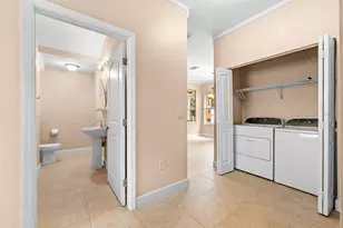 231 Alexander Woods Dr, Plant City, FL 33563 - Photo 9