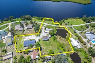 701 Fish Lips Ln, Ruskin, FL 33570 - Photo 1