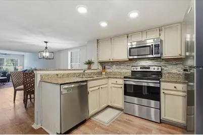 2120 Fletchers Point Circle, Tampa, FL 33613 - Photo 7