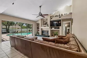 2937 Hillcreek Cir S, Clearwater, FL 33759 - Photo 25