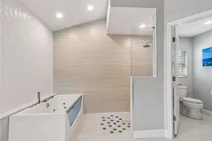 2937 Hillcreek Cir S, Clearwater, FL 33759 - Photo 13