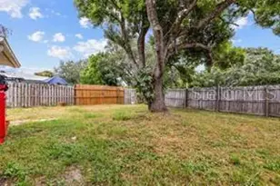 2196 Bell Cheer Dr, Clearwater, FL 33764 - Photo 9