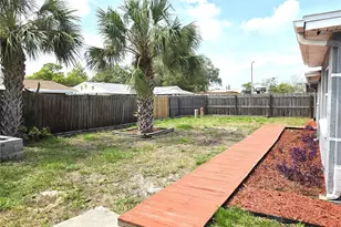 1051 Maybury Dr, Holiday, FL 34691 - Photo 59