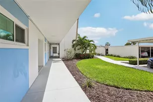 770 Island Way, Clearwater, FL 33767 - Photo 5