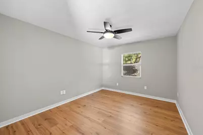 1513 E Park Circle, Tampa, FL 33610 - Photo 23