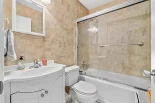 2440 World Pkwy Blvd, Clearwater, FL 33763 - Photo 17