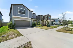 35194 Ackley Trce, Zephyrhills, FL 33541 - Photo 3