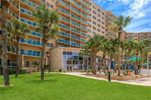 880 Mandalay Ave, Clearwater Beach, FL 33767 - Photo 19