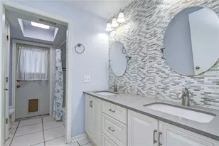 1101 Oakridge Manor Dr, Brandon, FL 33511 - Photo 25